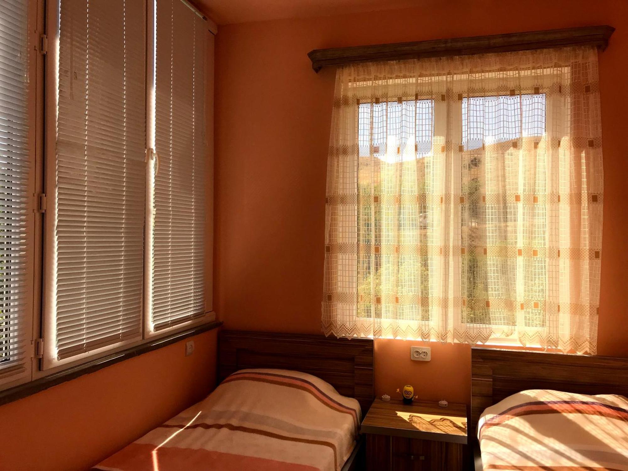 Chʼiva Ashot & Gohar B&B חדר תמונה